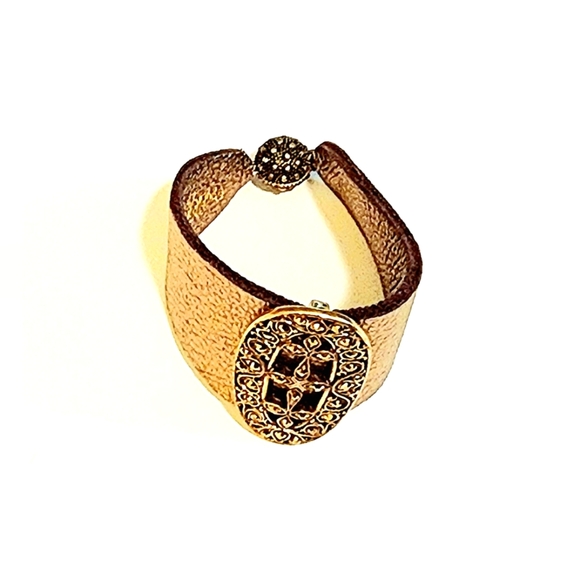 Bronze Dyed Leather Cuff w/ Filigree Insert Medallion - Picture 5 of 5